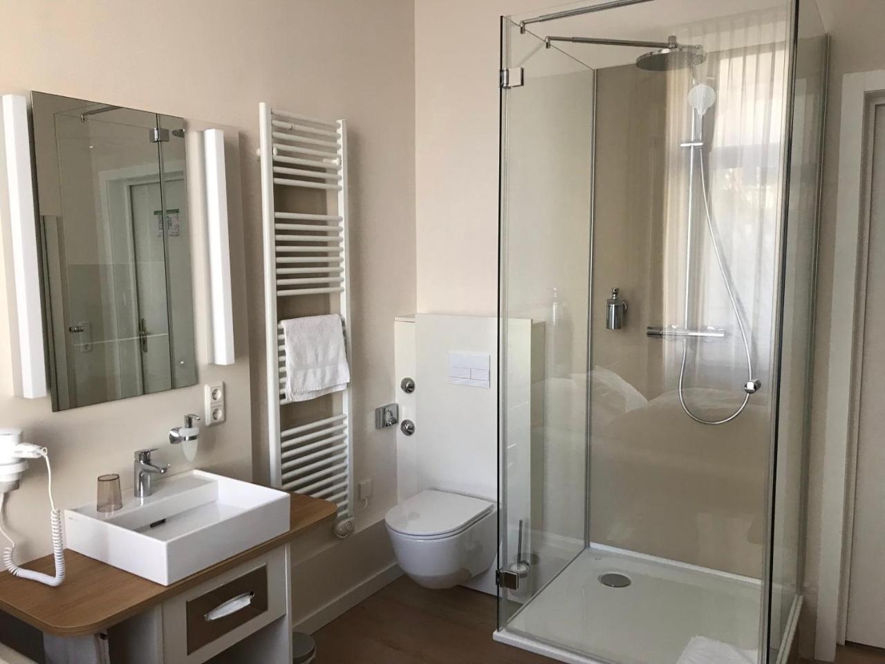 Stuettgens Hotel Velbert Eksteriør billede